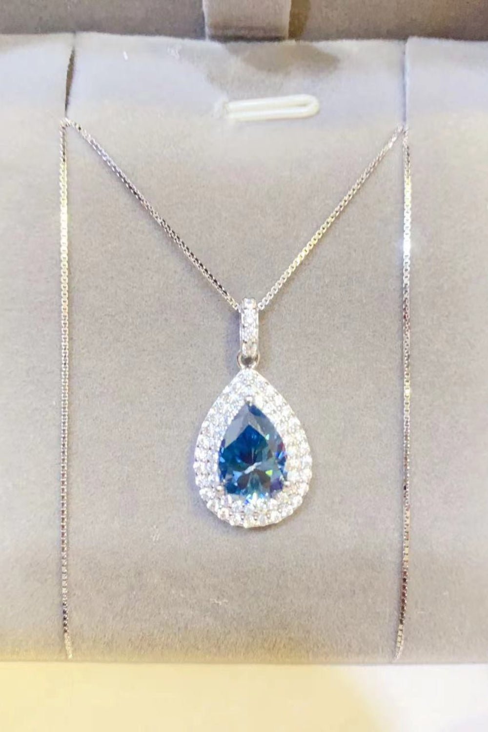 2 Carat Moissanite Teardrop Pendant Necklace - Pop&
